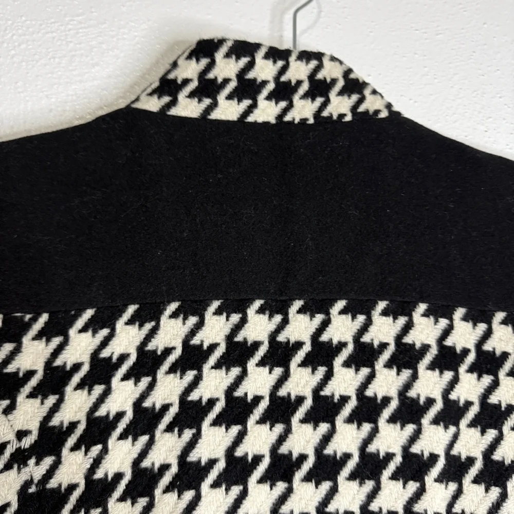 Lux Stylish Black & Cream Houndstooth Winter Coat. Sz S.
